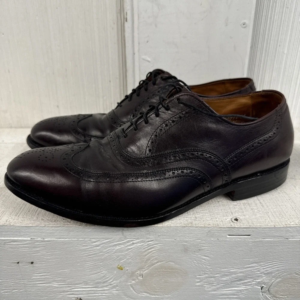 Allen Edmonds Chester 1973 Burgundy‎ Leather Wingtip Oxford Men's Size 10.5 USA
